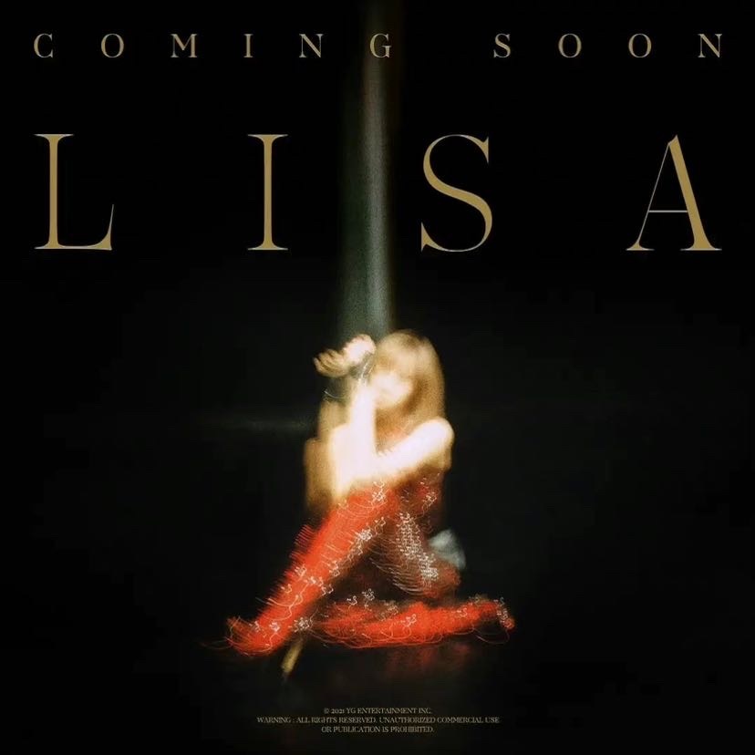 LISA首张单曲回归预告照化身长发辣妹